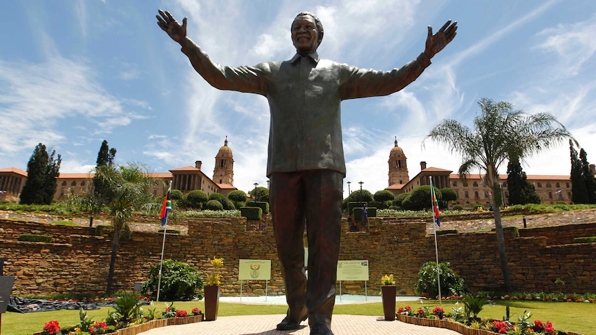 Mandela's statue
